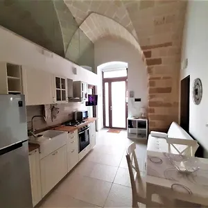 Apartment Casa Mima: Locazione Turistica Nel Centro Storico, Brindisi